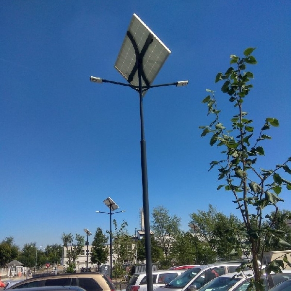 Budapest, Continental, parking lot solar lighting